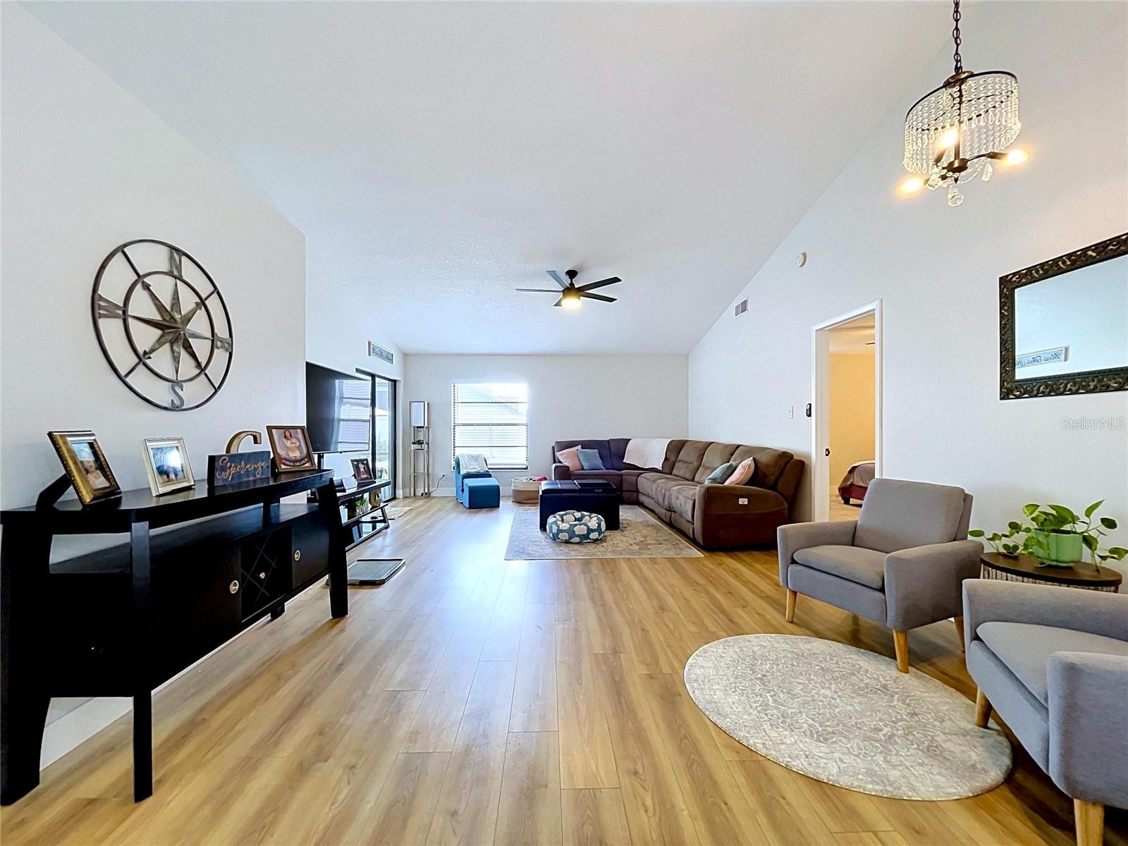 FAWN RIDGE VILLAGE D UN 1 - Residential