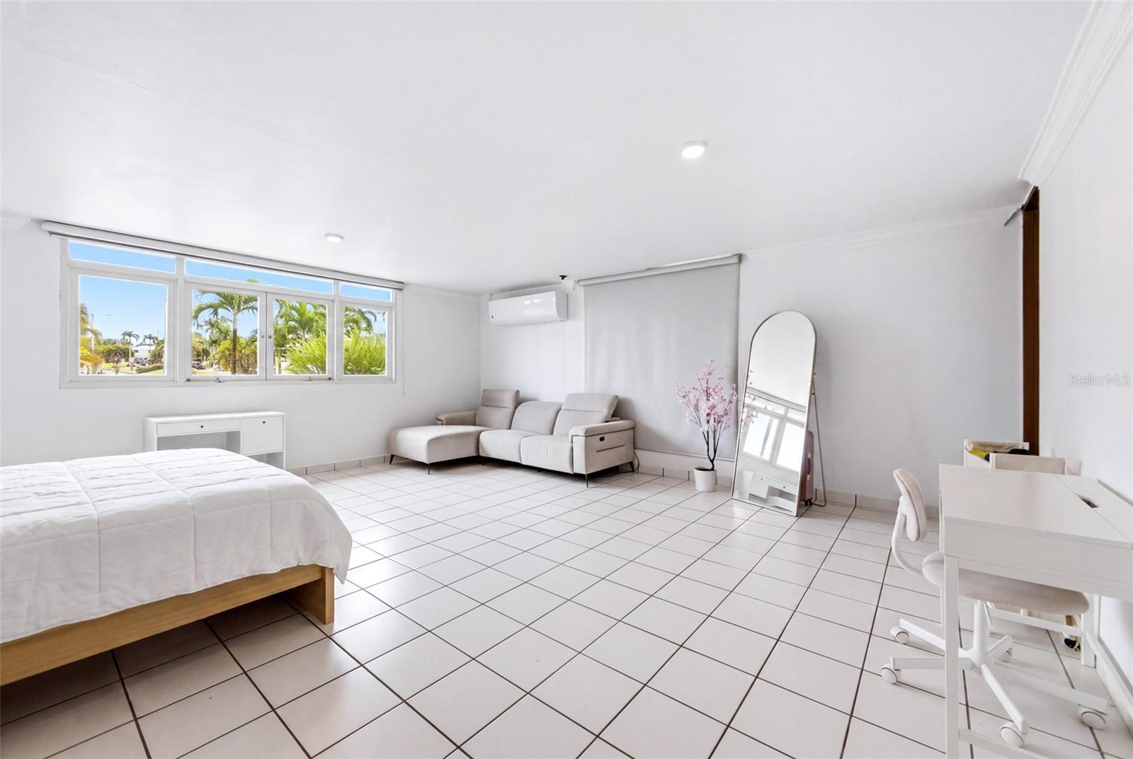 PASEO LAS VISTAS II - Residential