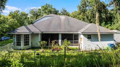 A home in DELAND