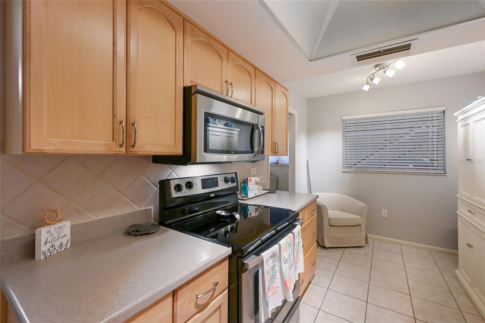 FOREST LAKES COUNTRY CLUB ESTATE - Residential