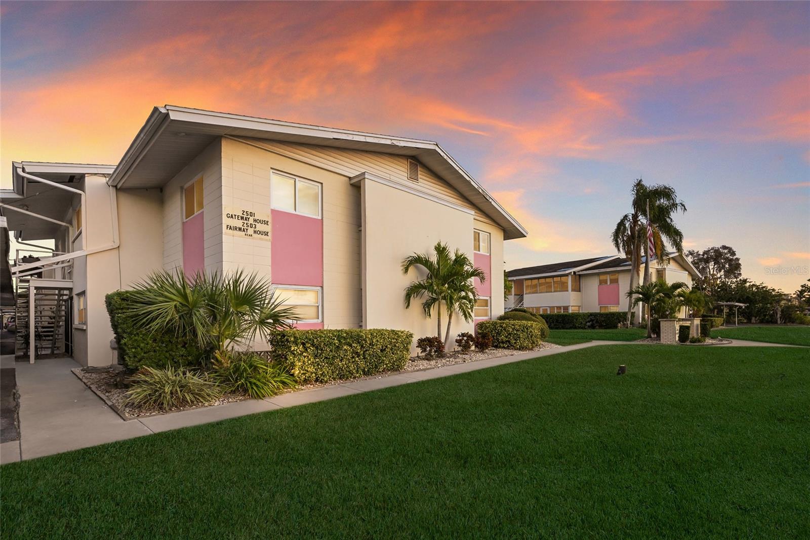 FOREST LAKES COUNTRY CLUB ESTATE - Residential