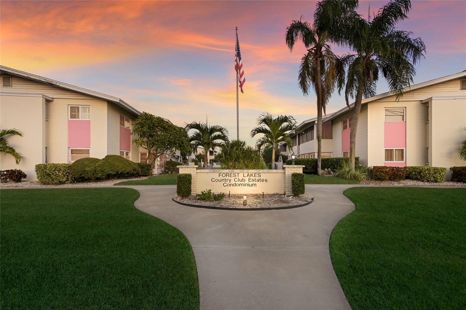 FOREST LAKES COUNTRY CLUB ESTATE - Residential