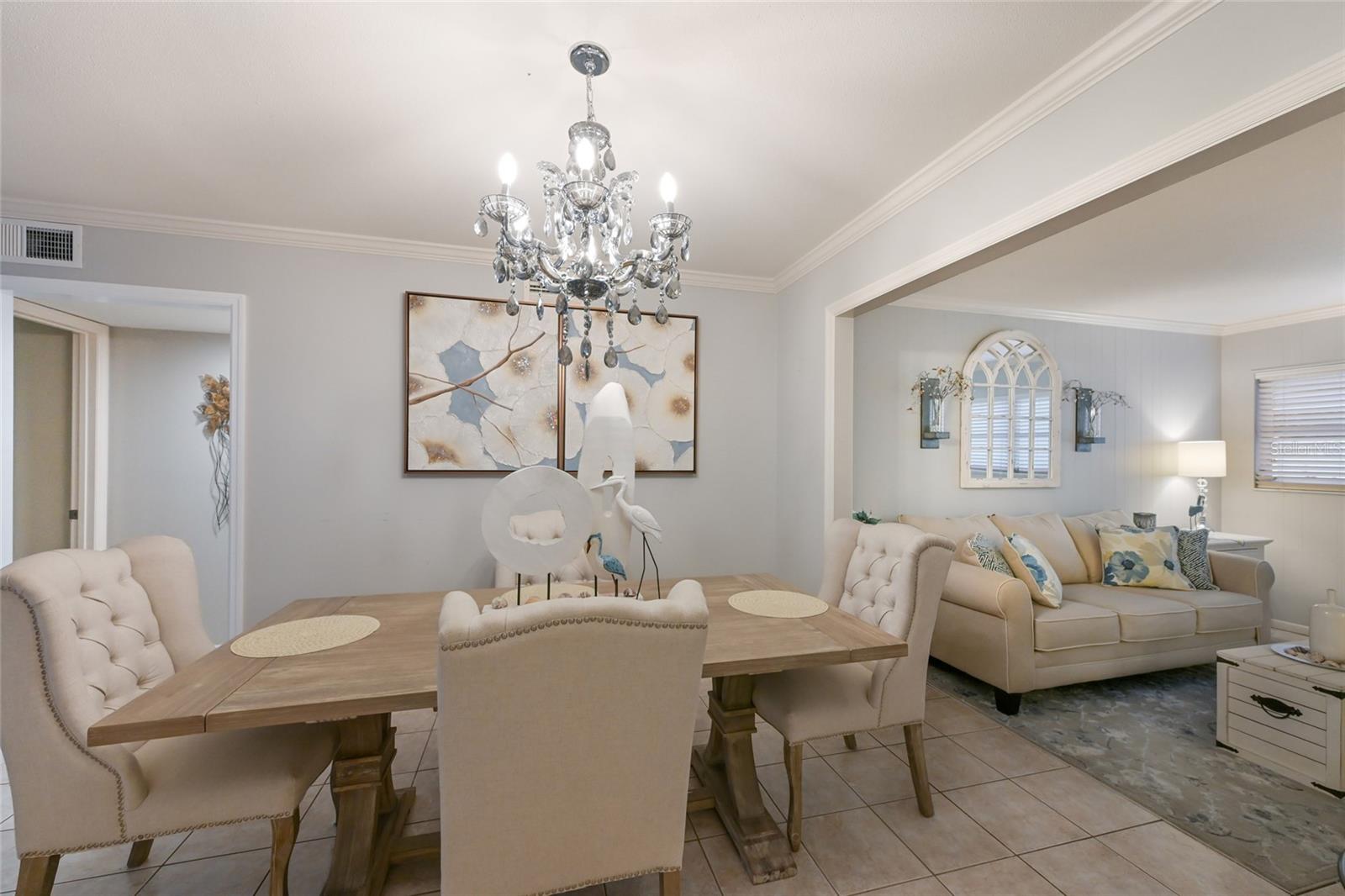 FOREST LAKES COUNTRY CLUB ESTATE - Residential