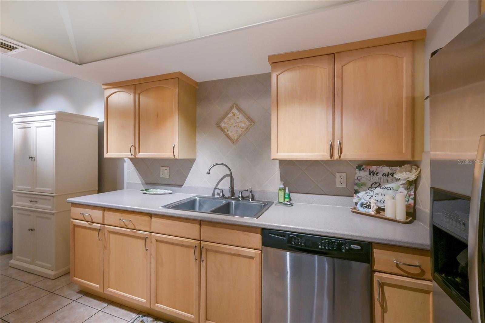 FOREST LAKES COUNTRY CLUB ESTATE - Residential