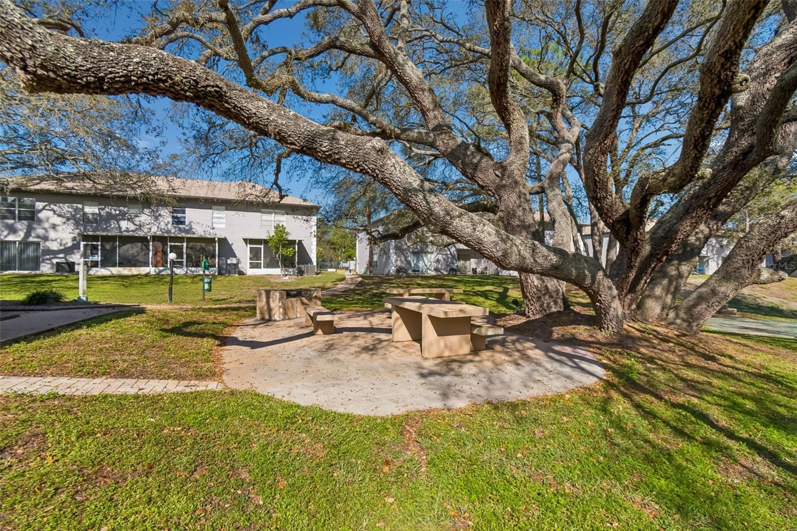 SUNRIDGE OF TAMPA BAY A CONDOM - Residential