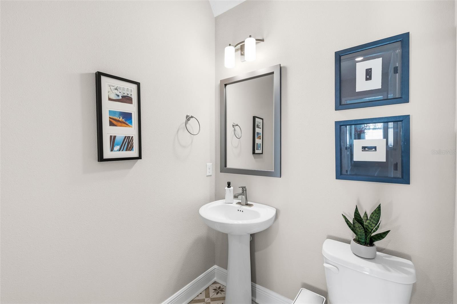 VIRGINIA PARK/ GARDENIA - Residential