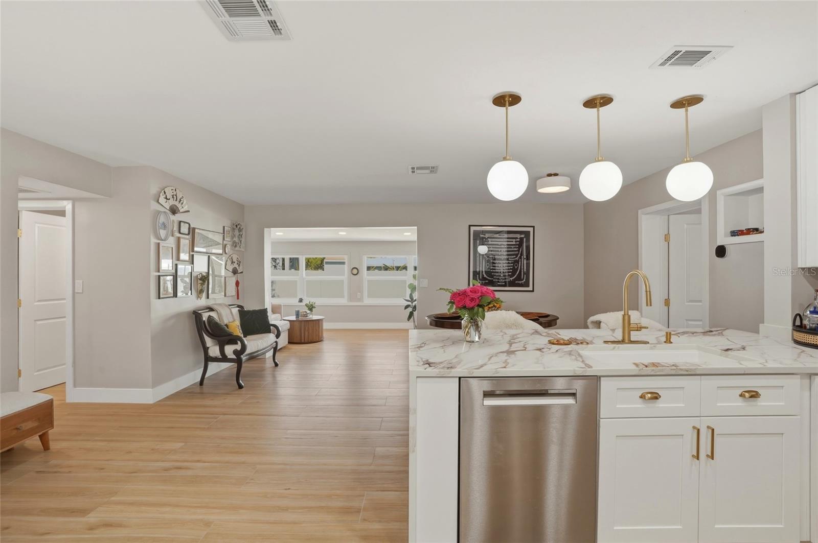 SNELL SHORES MANOR - Residential