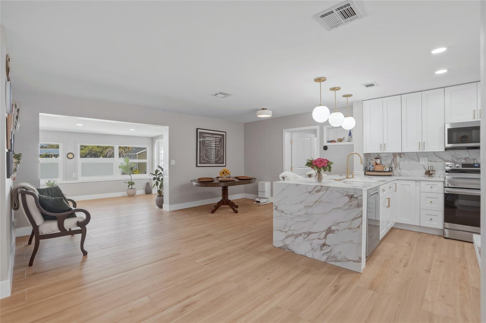 SNELL SHORES MANOR - Residential