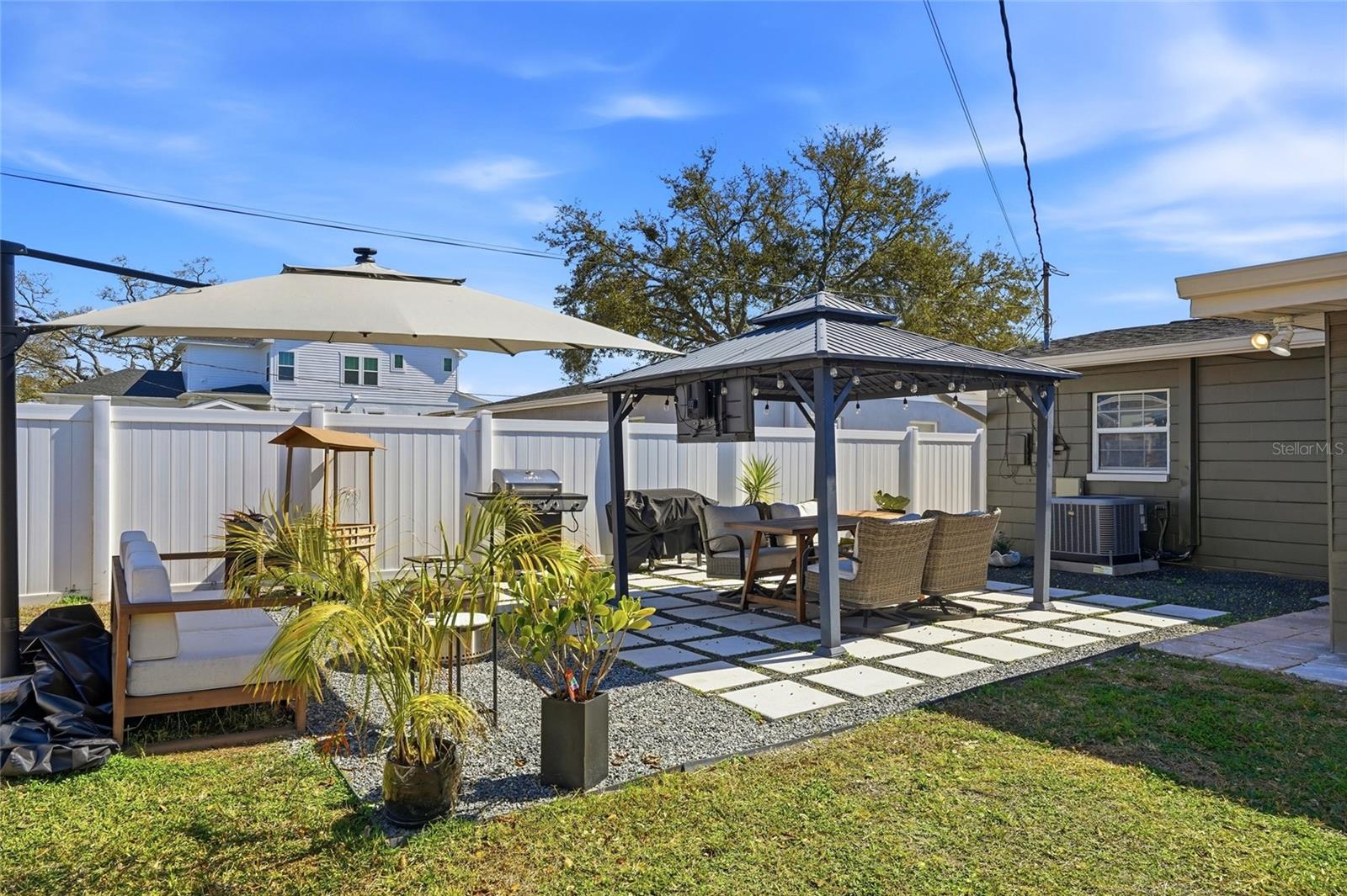 SNELL SHORES MANOR - Residential