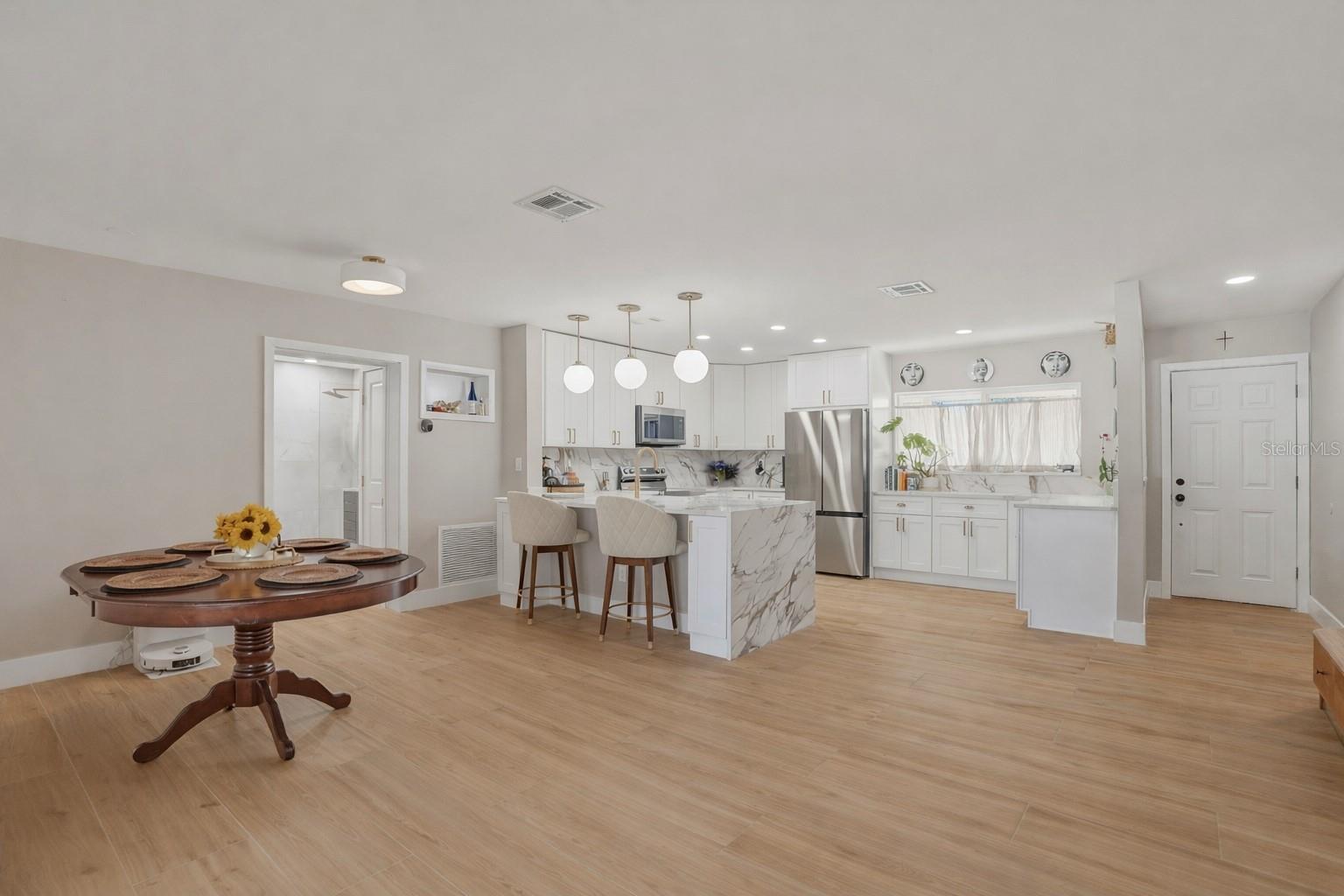 SNELL SHORES MANOR - Residential