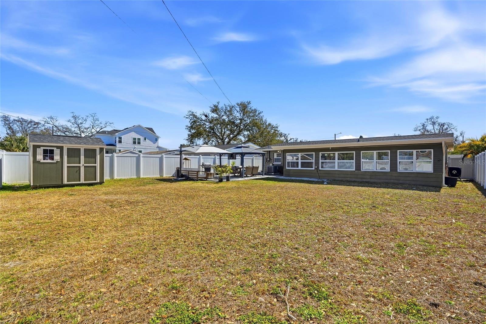 SNELL SHORES MANOR - Residential