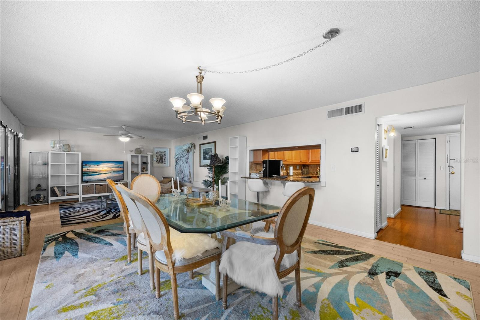 2514 SW 14TH DRIVE
