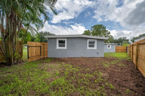 A home in SEMINOLE