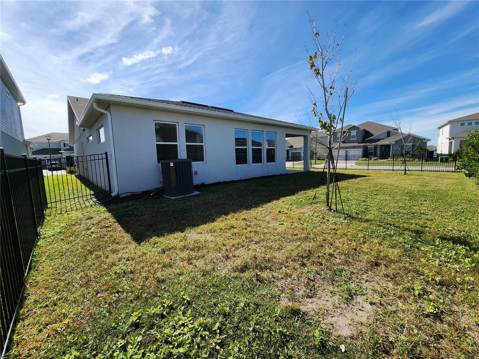 SUMMERDALE PARK - Residential Lease