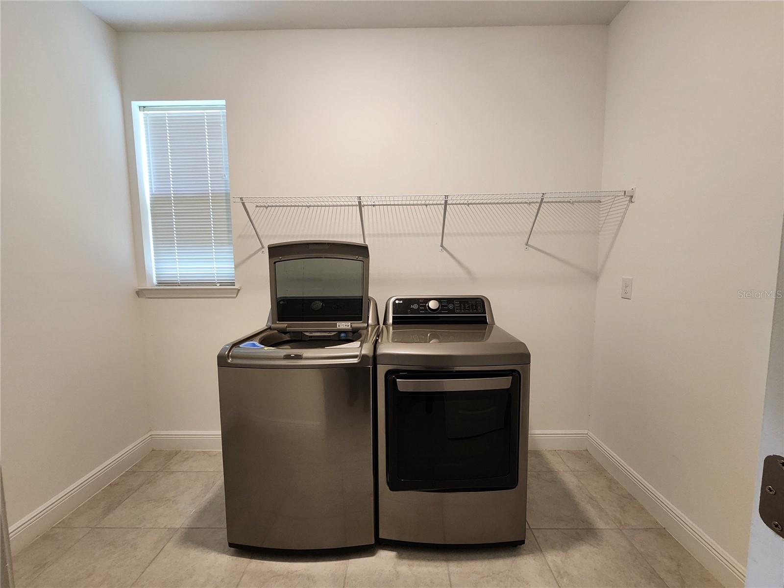 SUMMERDALE PARK - Residential Lease