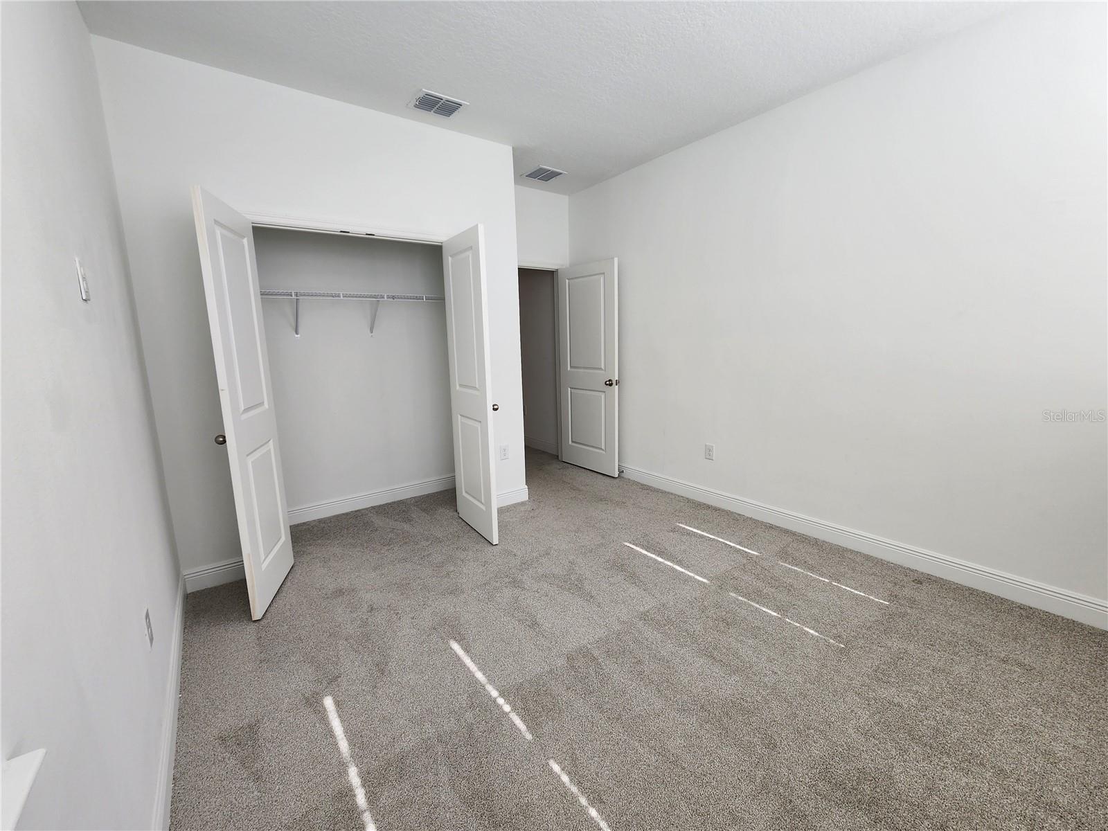 SUMMERDALE PARK - Residential Lease