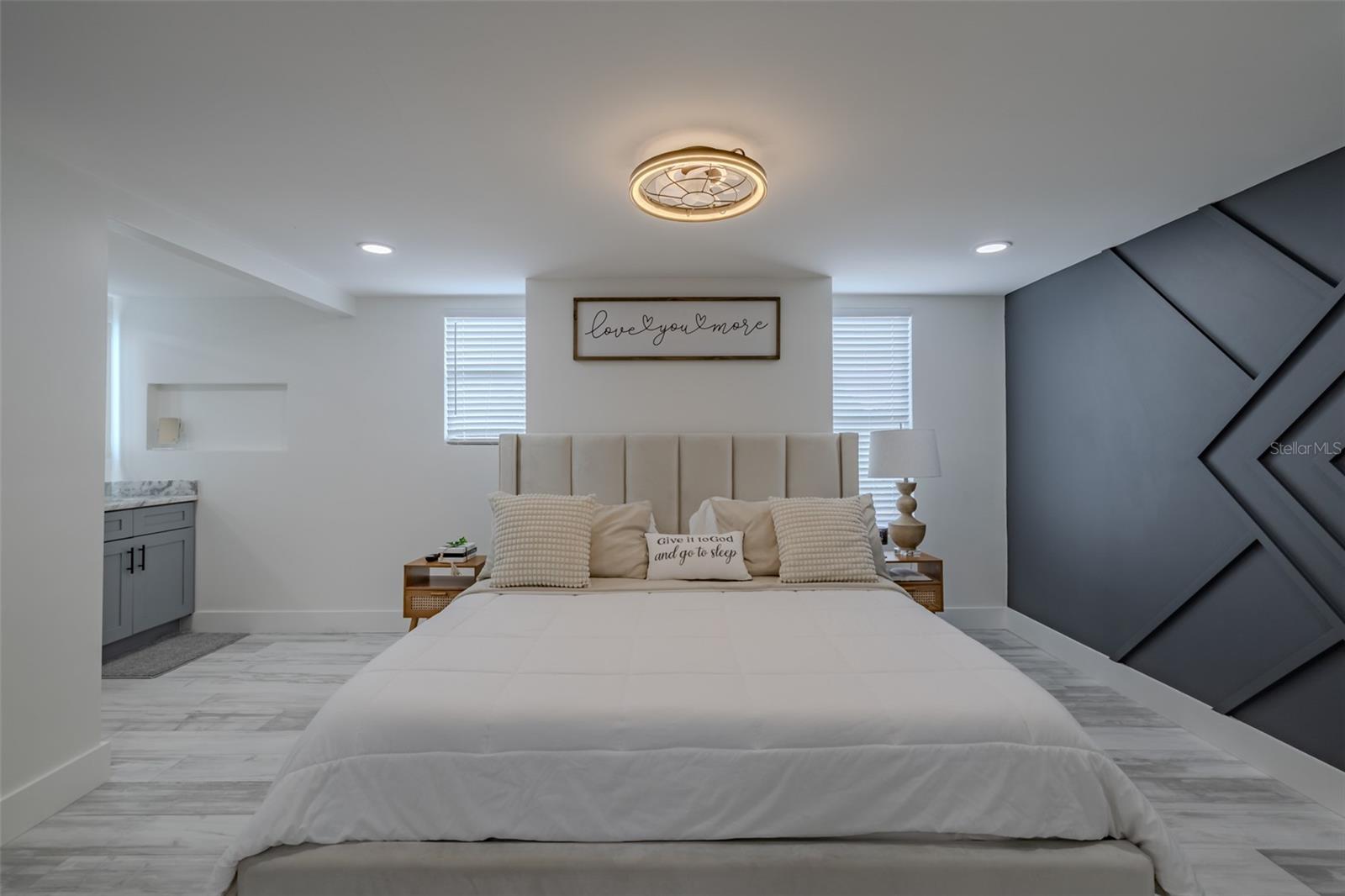 TURTLE LAKES - Residential Lease