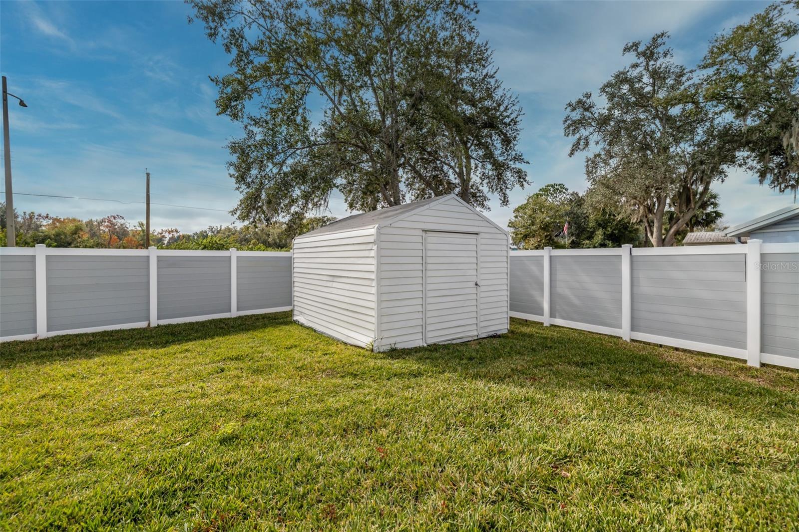 TURTLE LAKES - Residential Lease