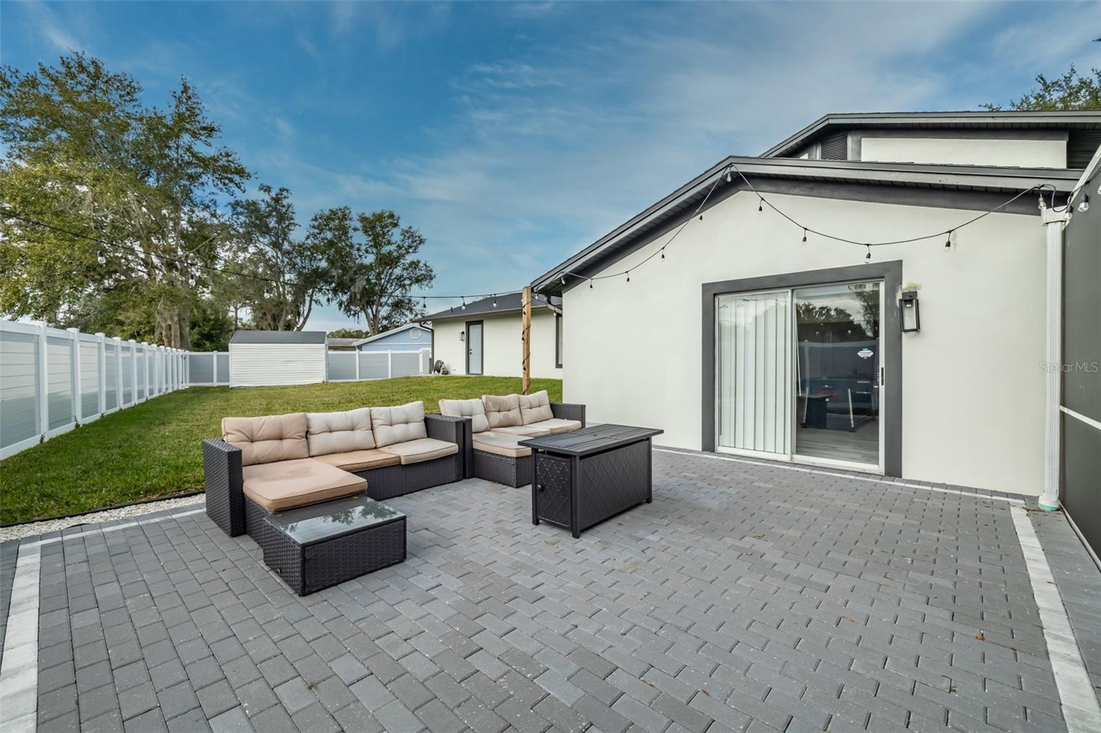 TURTLE LAKES - Residential Lease