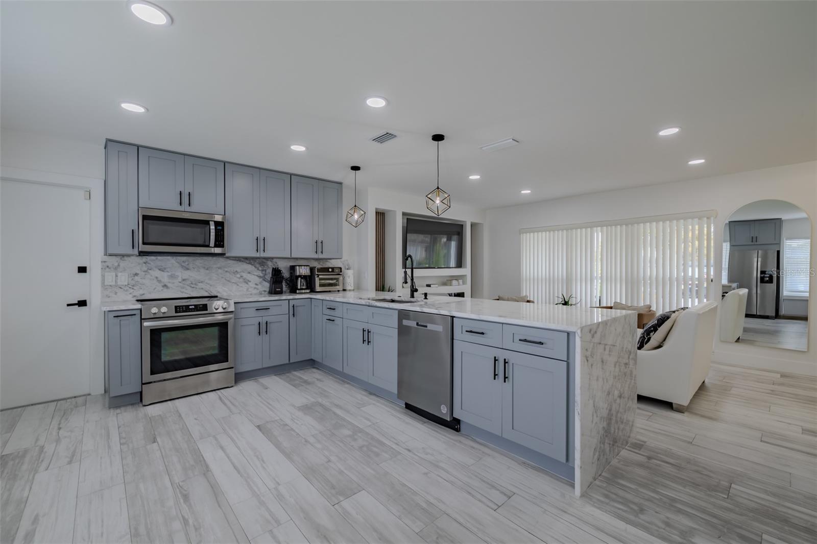 TURTLE LAKES - Residential Lease