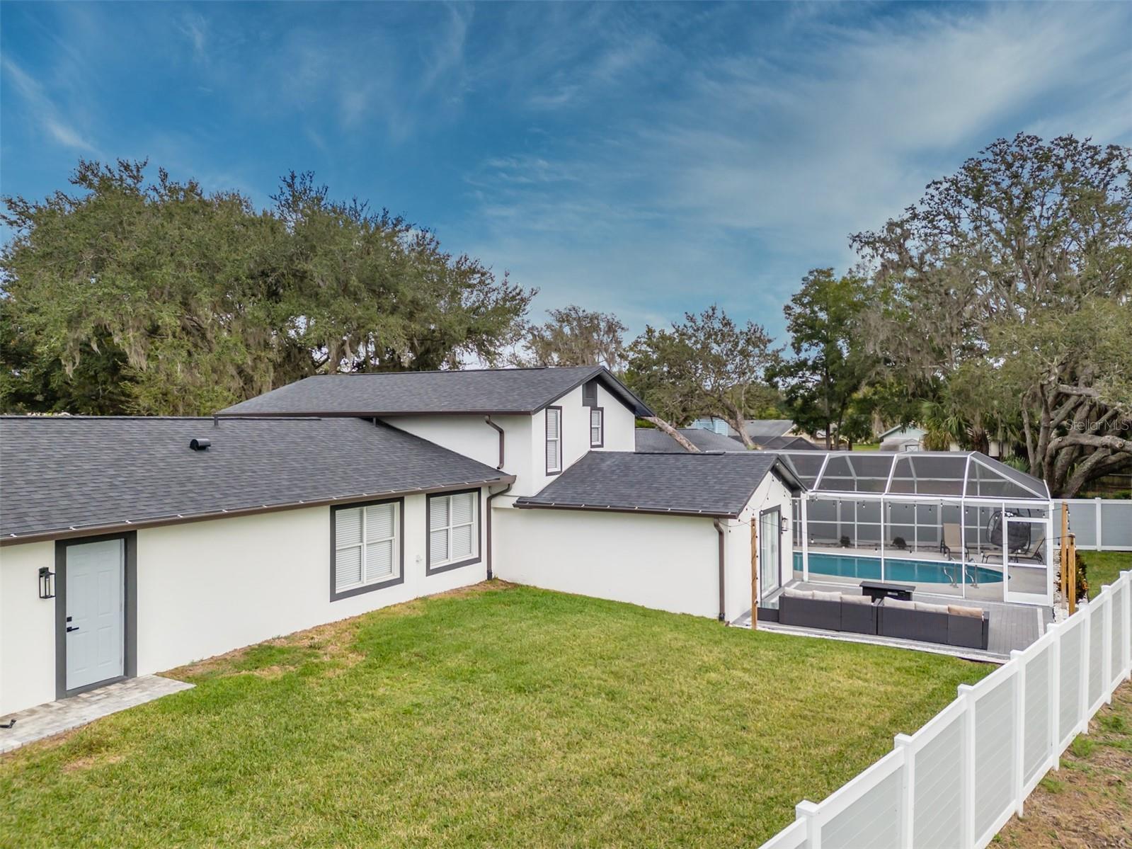 TURTLE LAKES - Residential Lease