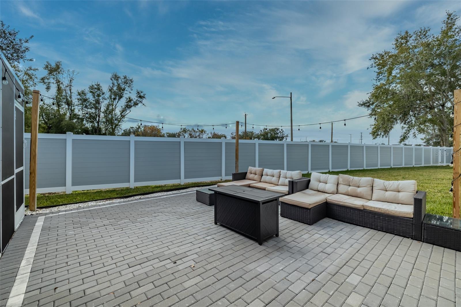 TURTLE LAKES - Residential Lease