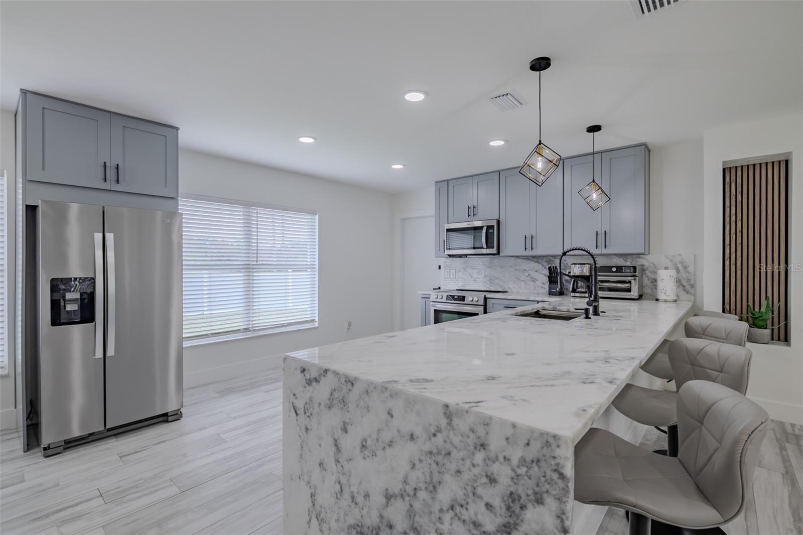 TURTLE LAKES - Residential Lease