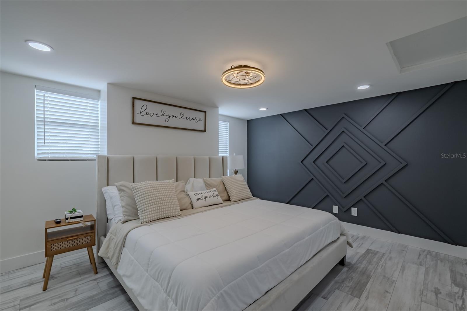 TURTLE LAKES - Residential Lease