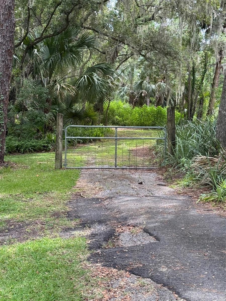 EUSTIS PINE MEADOWS COUNTRY CLUB ESTATES - Land