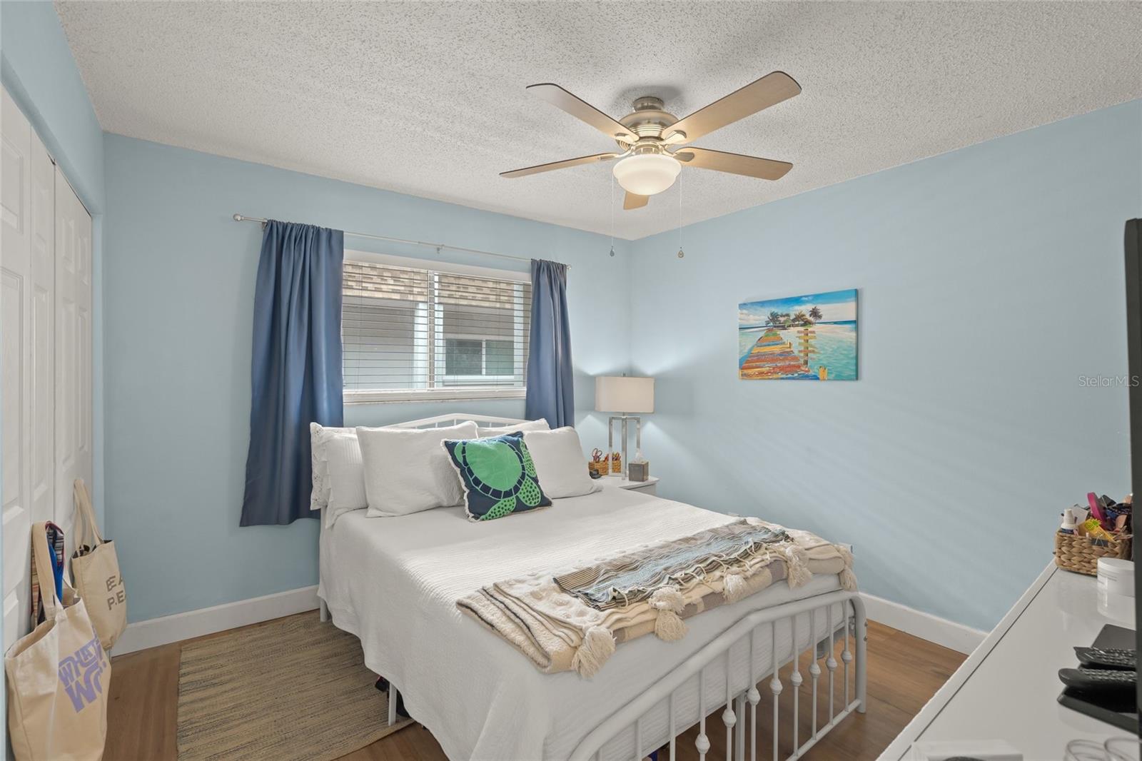 GLEN OAKS GARDEN APTS 2 PH2 - Residential