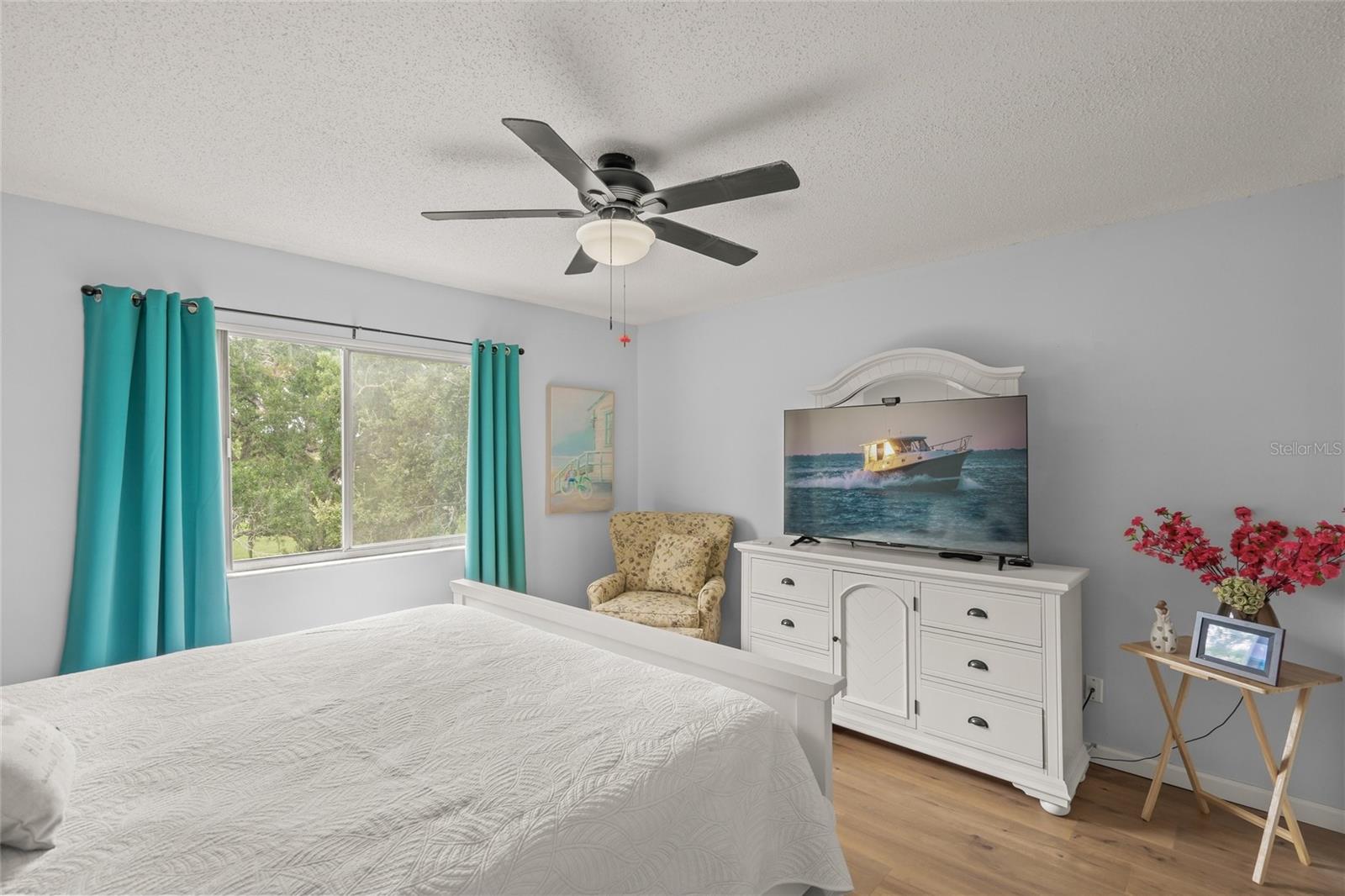 GLEN OAKS GARDEN APTS 2 PH2 - Residential