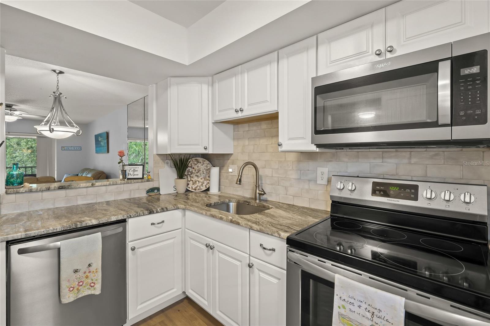 GLEN OAKS GARDEN APTS 2 PH2 - Residential