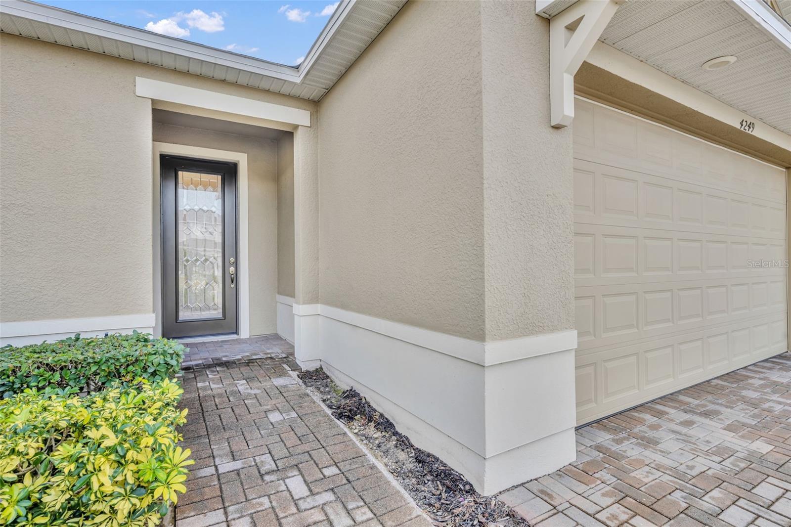 4249 BEARGRASS STREET