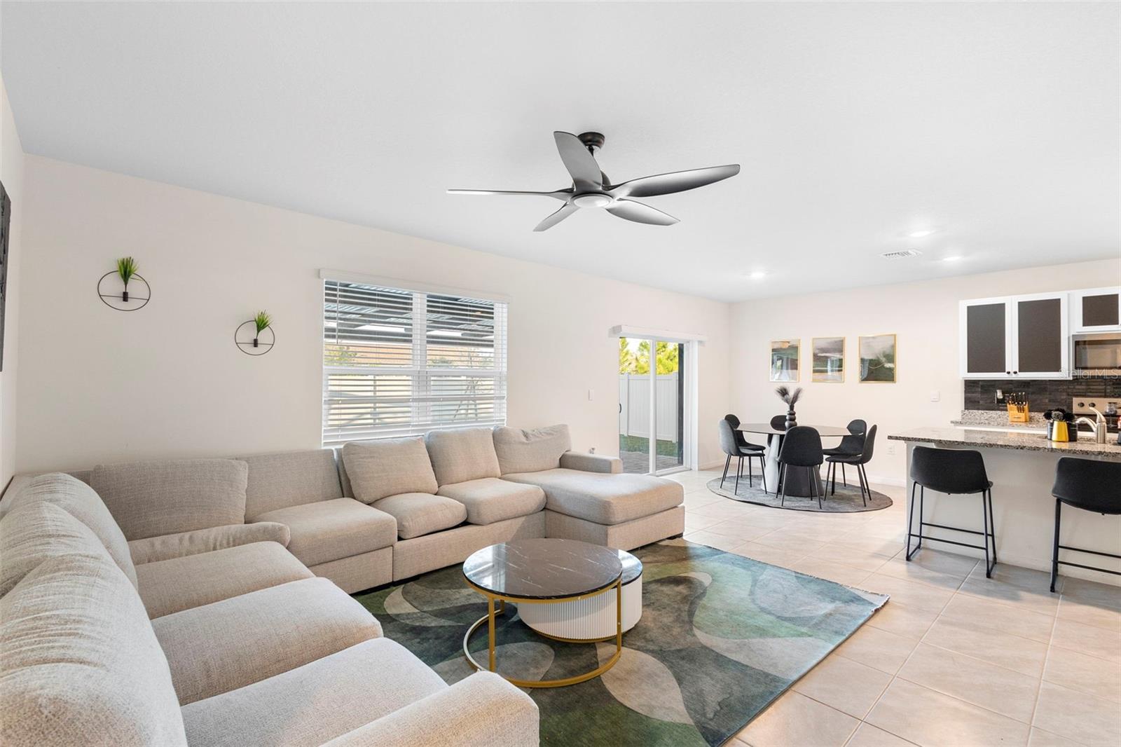 PARC HILL-PH 4 - Residential