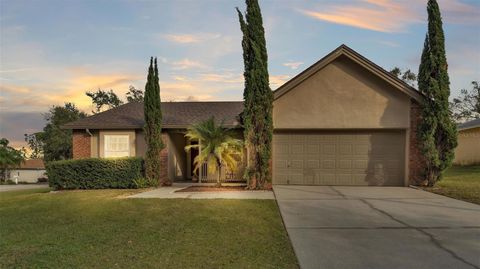 A home in LAKELAND