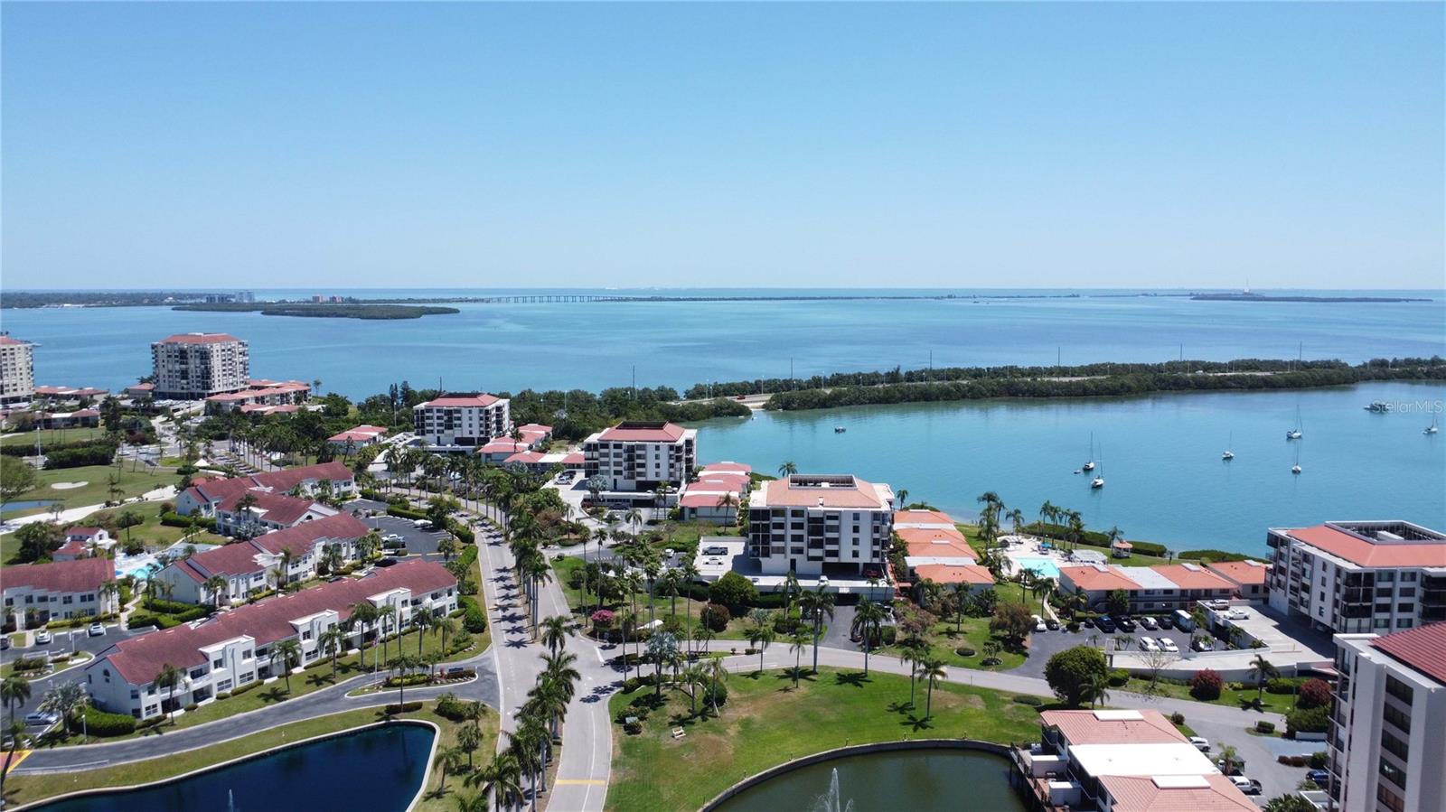 BAHIA DEL MAR II - Residential