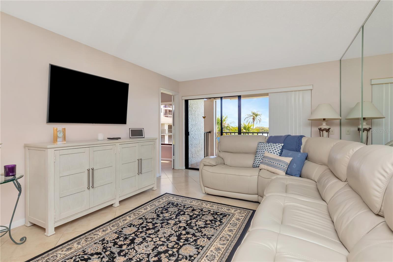 BAHIA DEL MAR II - Residential