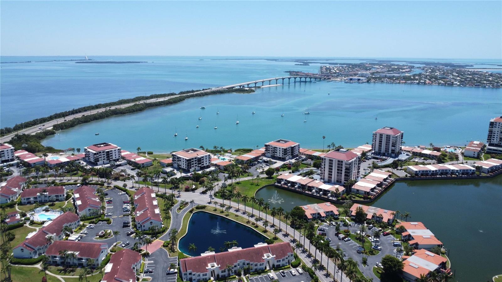 BAHIA DEL MAR II - Residential