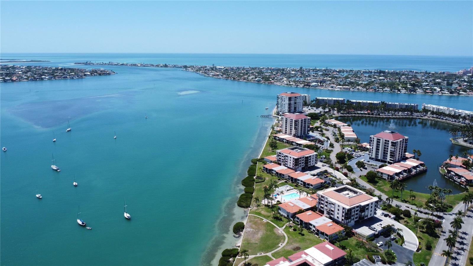 BAHIA DEL MAR II - Residential