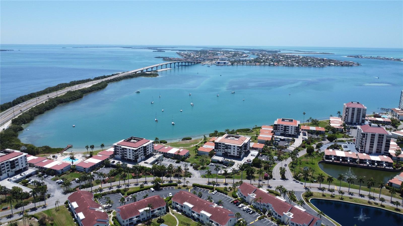 BAHIA DEL MAR II - Residential