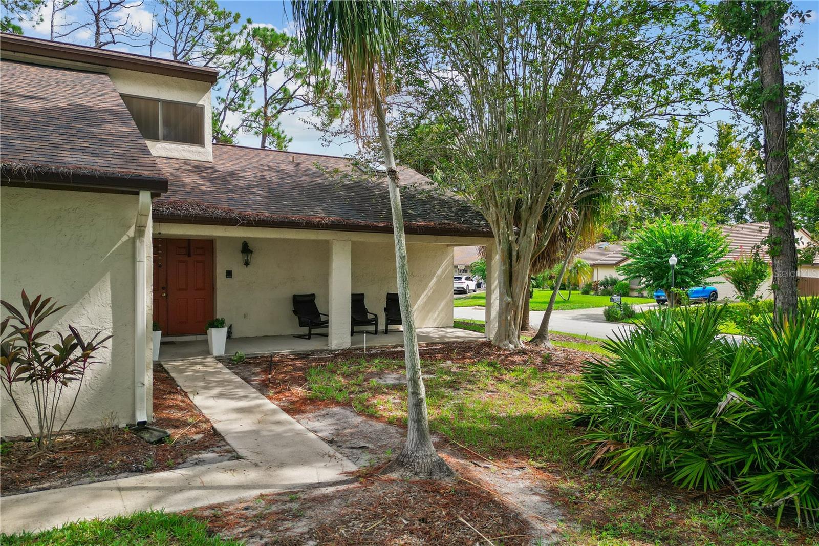 7220 MOSS LEAF LANE