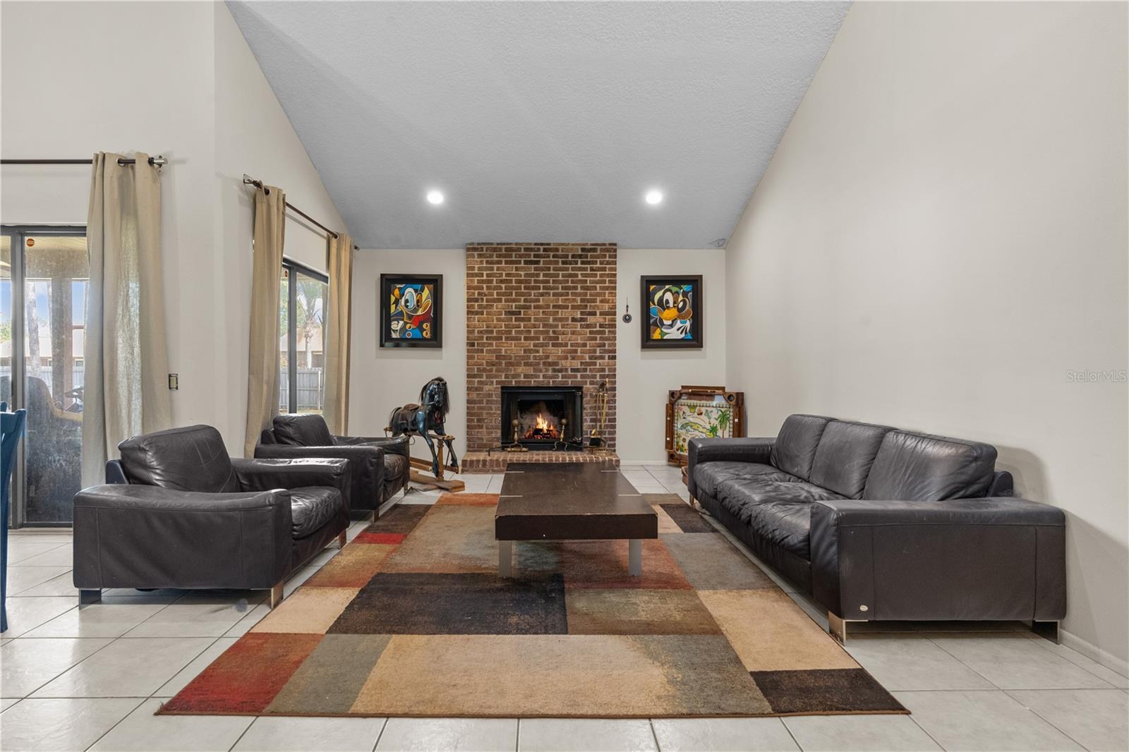 7220 MOSS LEAF LANE
