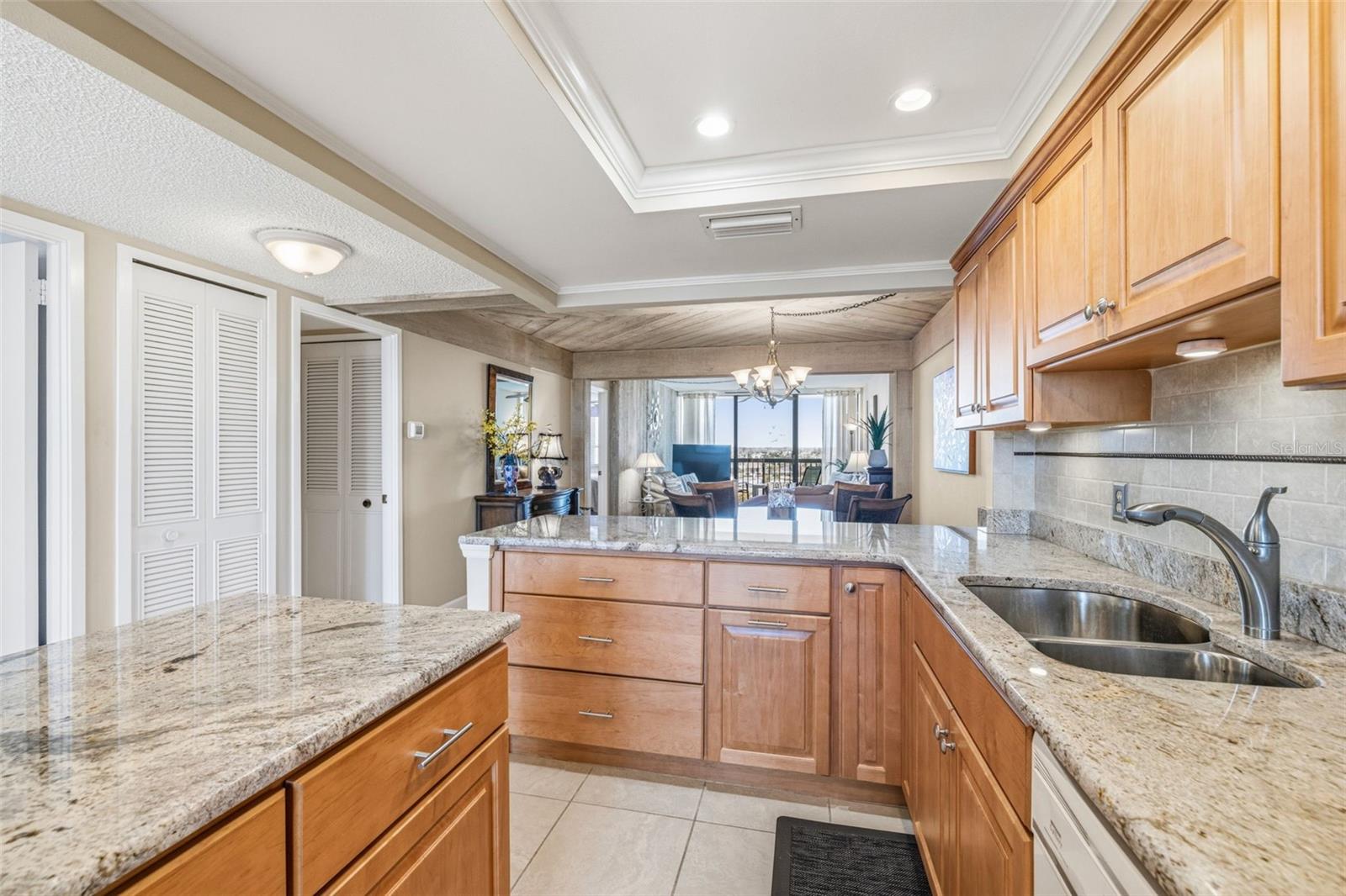 WEATHERLY THE CONDO - Residential