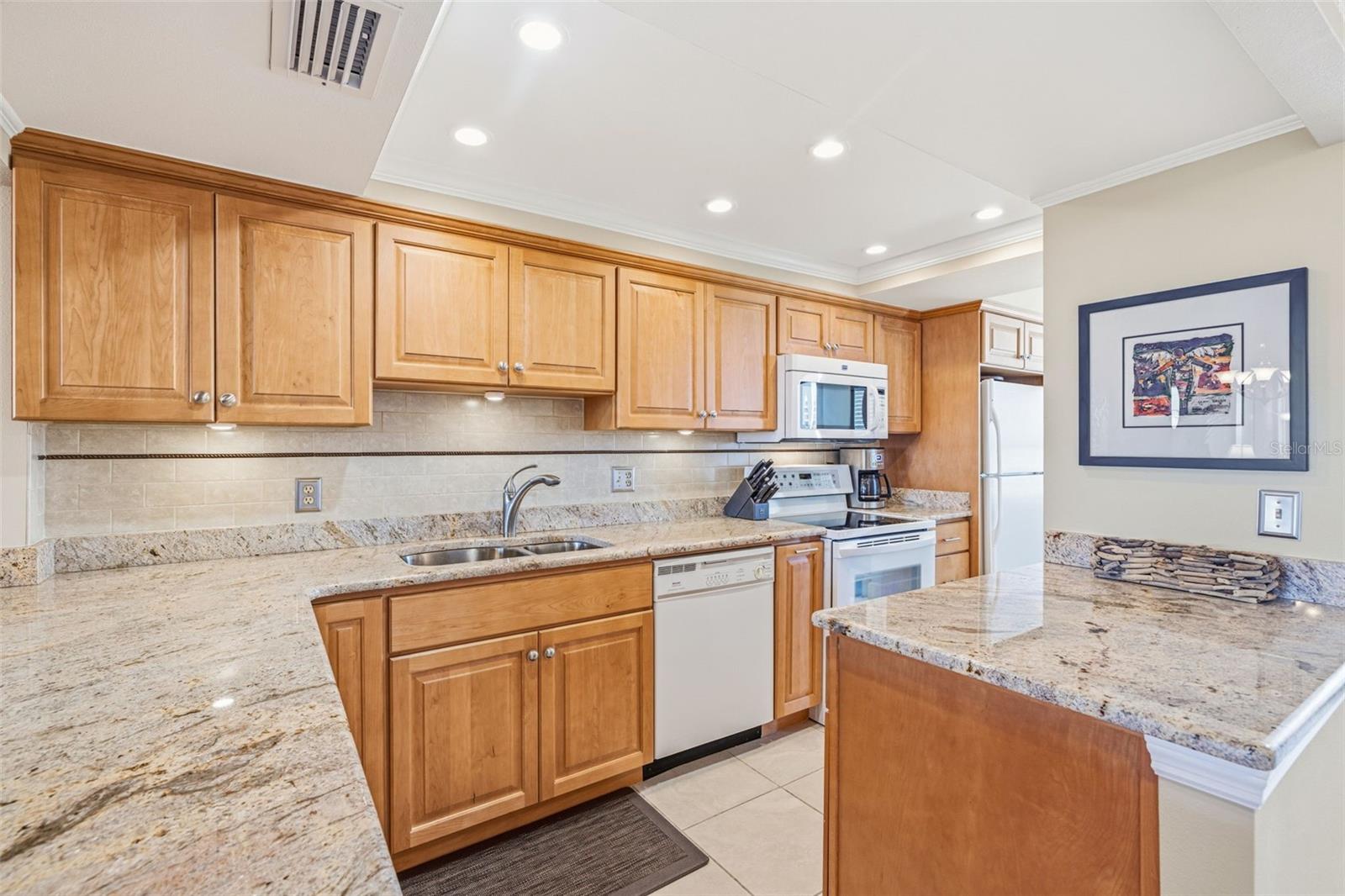 WEATHERLY THE CONDO - Residential