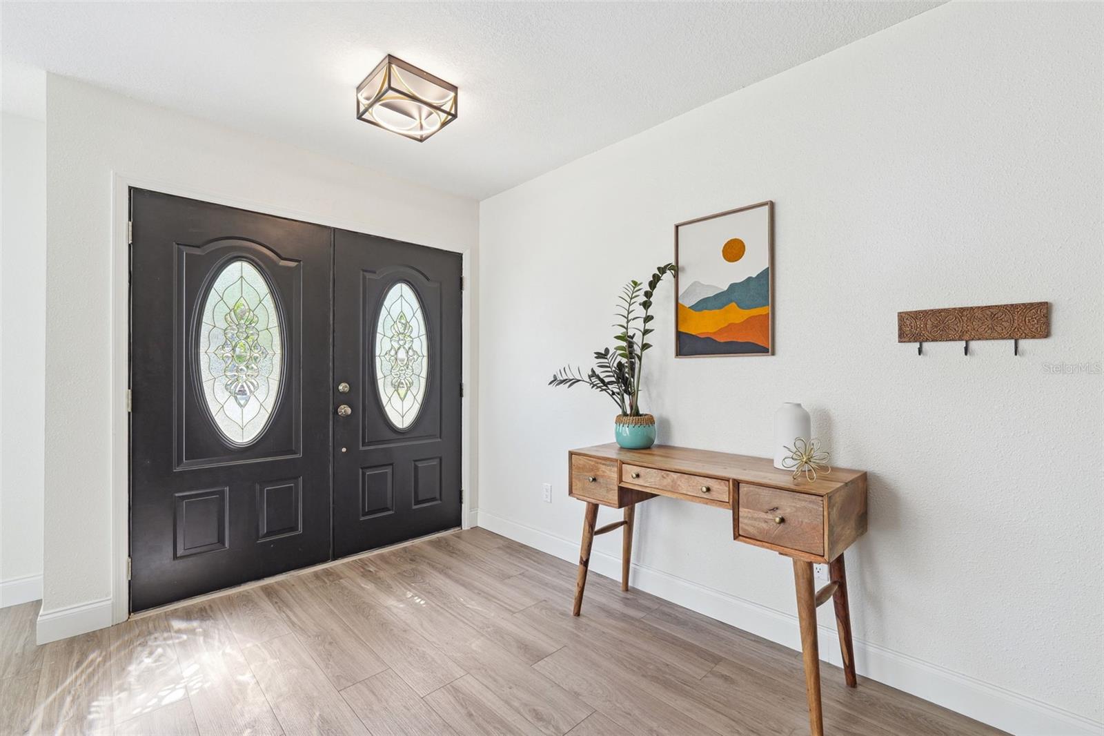 640 KENNETH WAY