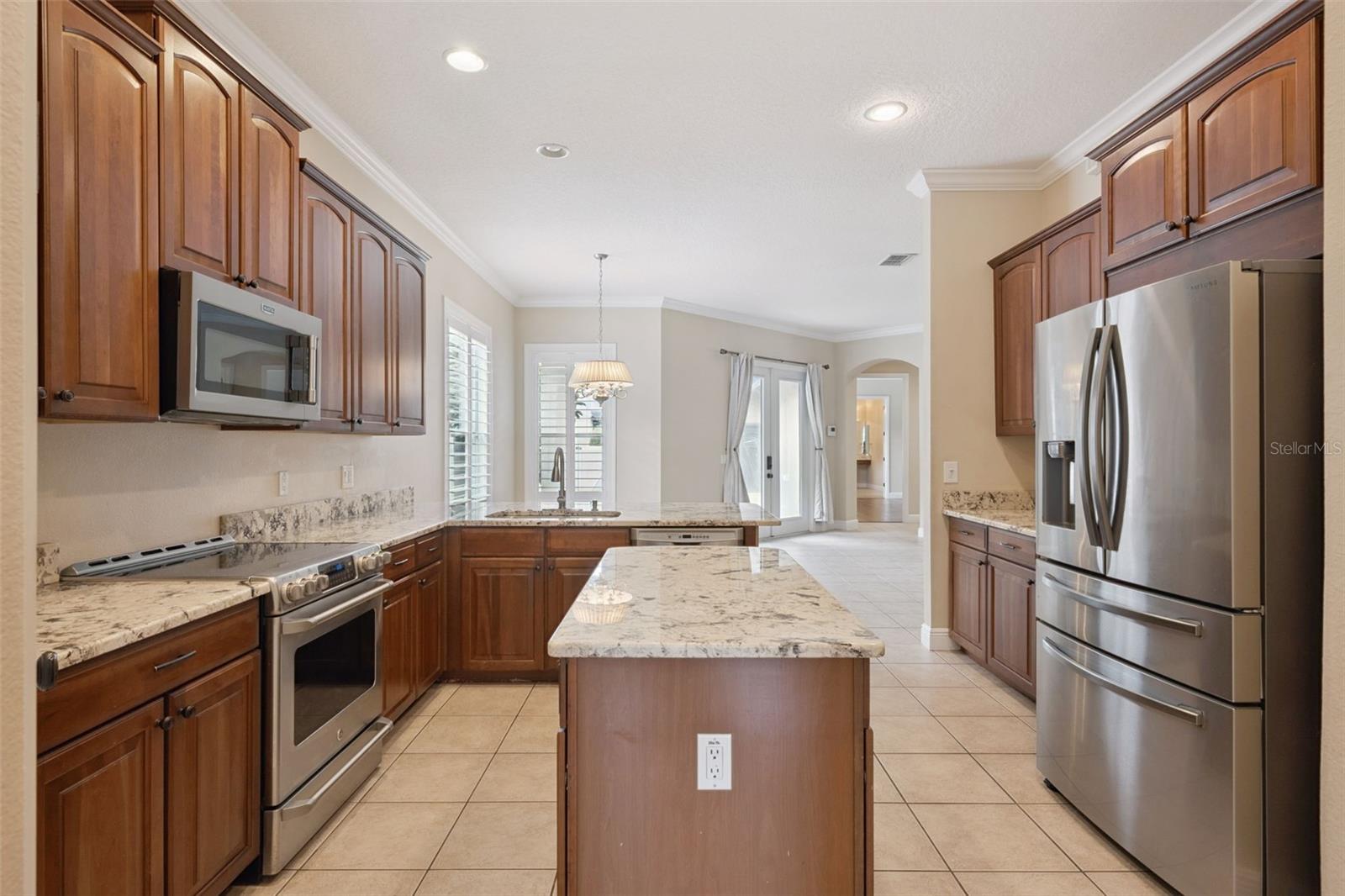 AVERY PARK - Residential