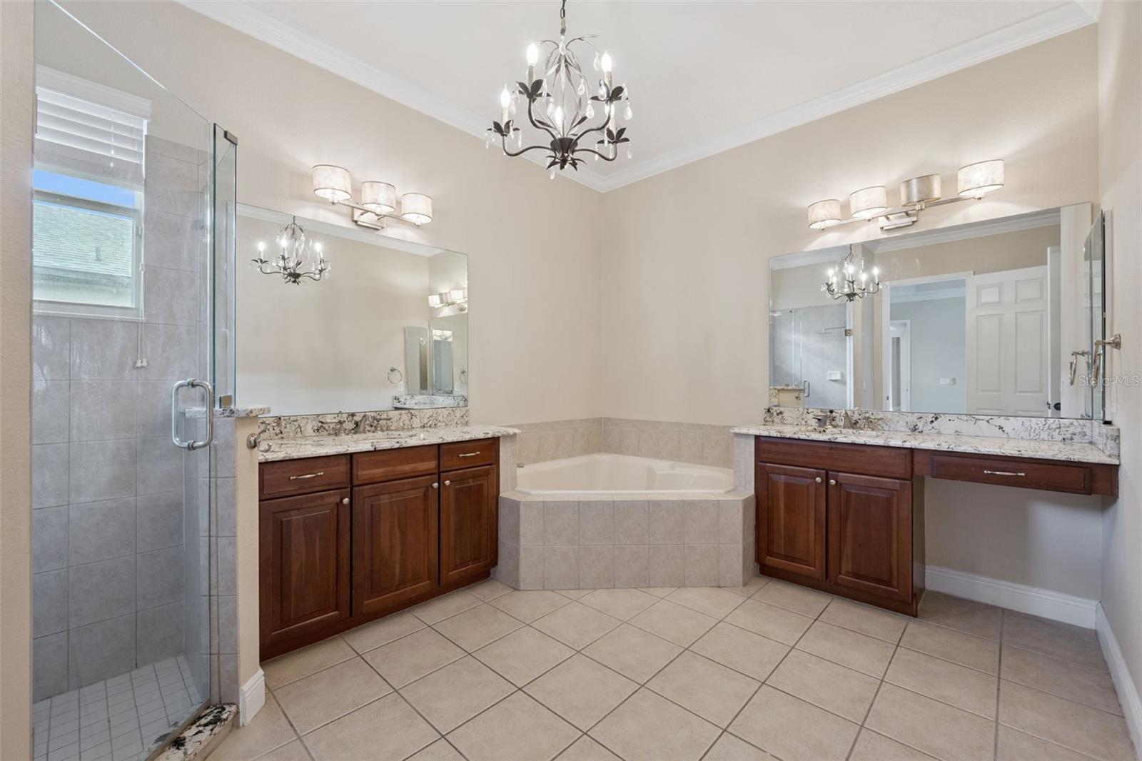 AVERY PARK - Residential