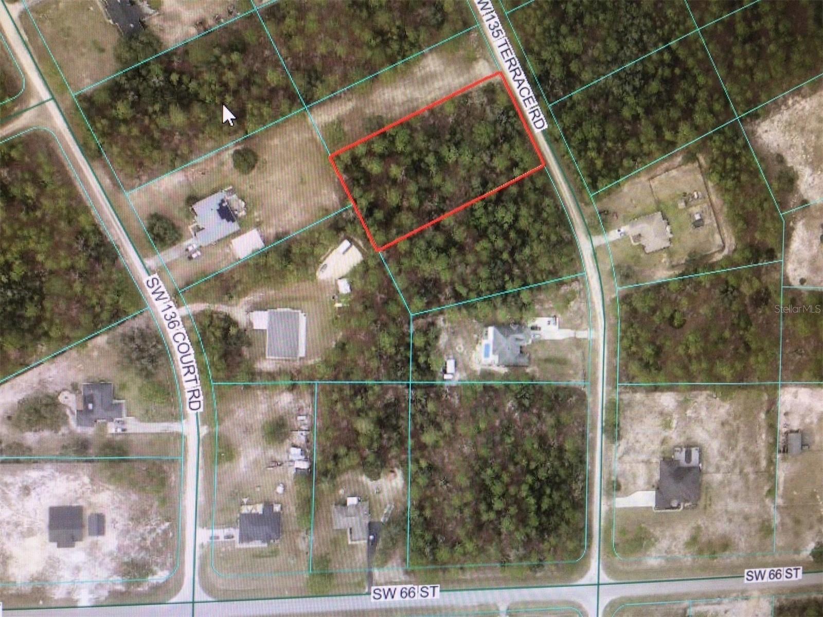 ROLLING HILLS - Land