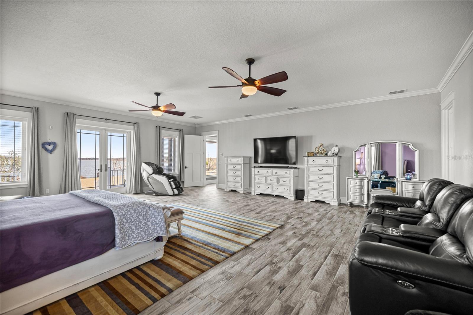 LAKESIDE AT LAKE BRYANT - Residential