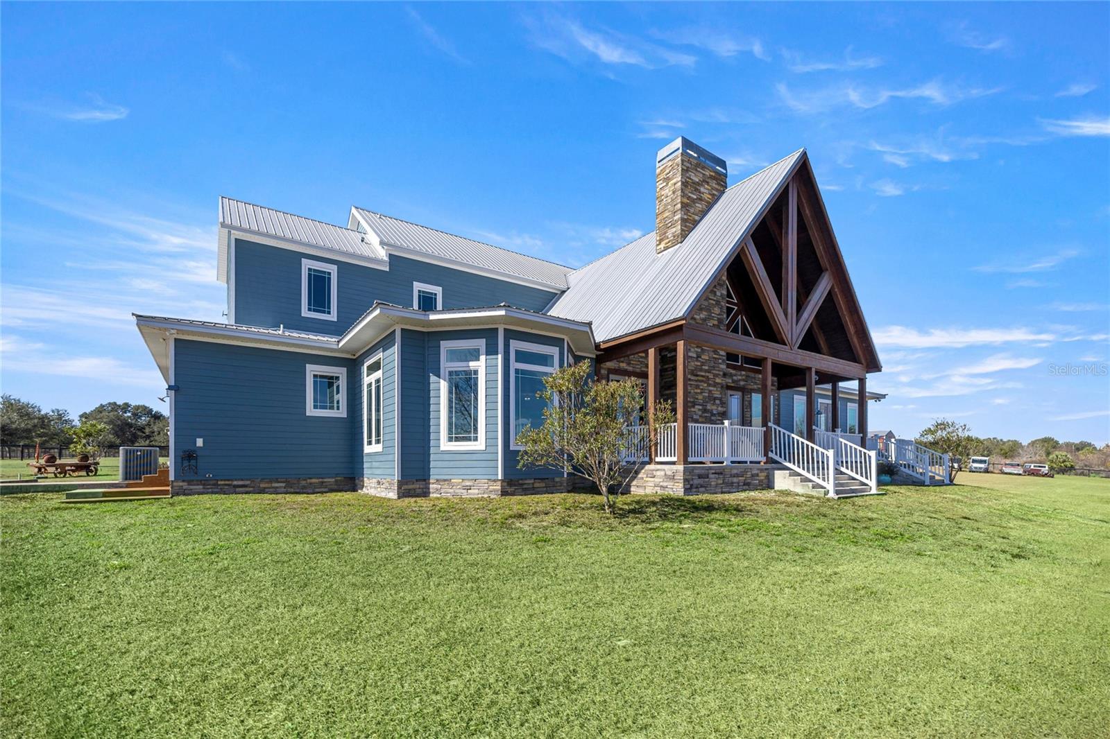 LAKESIDE AT LAKE BRYANT - Residential